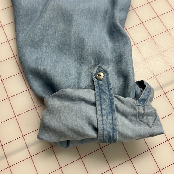 ZARA Denim Chambray V-Neck Tab SLV Tencel Casual Boho Office Boyfriend Shirt M - Picture 9 of 16